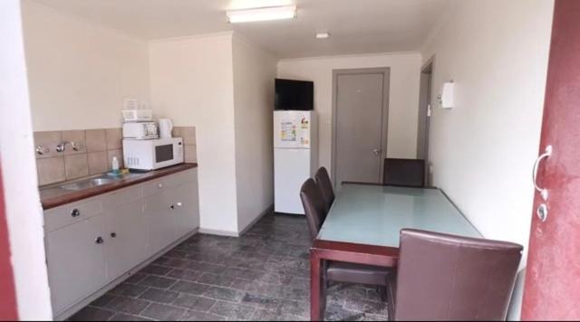 Отель A1Cabins Сидуна Экстерьер фото