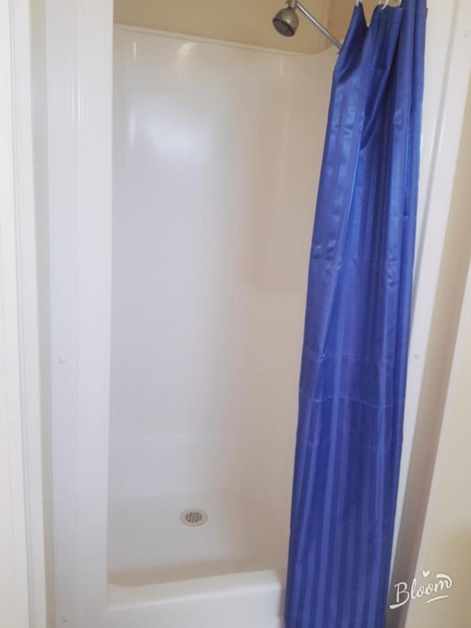 Отель A1Cabins Сидуна Экстерьер фото